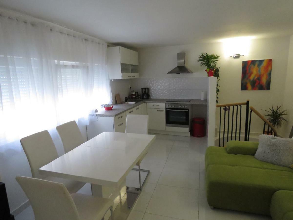 Apartman Crnica Šibenik Екстериор снимка